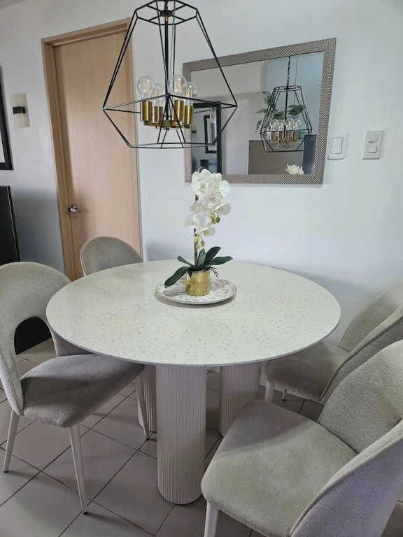 Cozy 3-bedroom Condo in Urban Deca Homes Ortigas Extension, Pasig