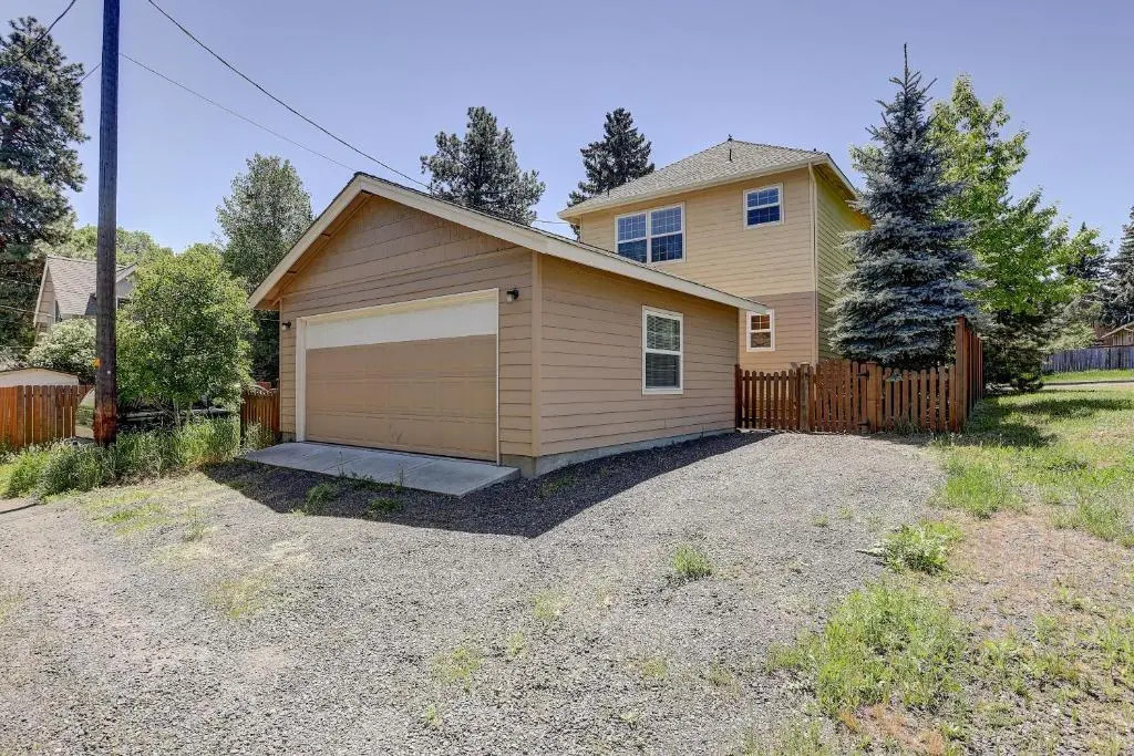 Westside Walkable-AC-3BR/2.5BA