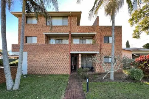 9 Braemar- Skip Hop And Jump From Everything