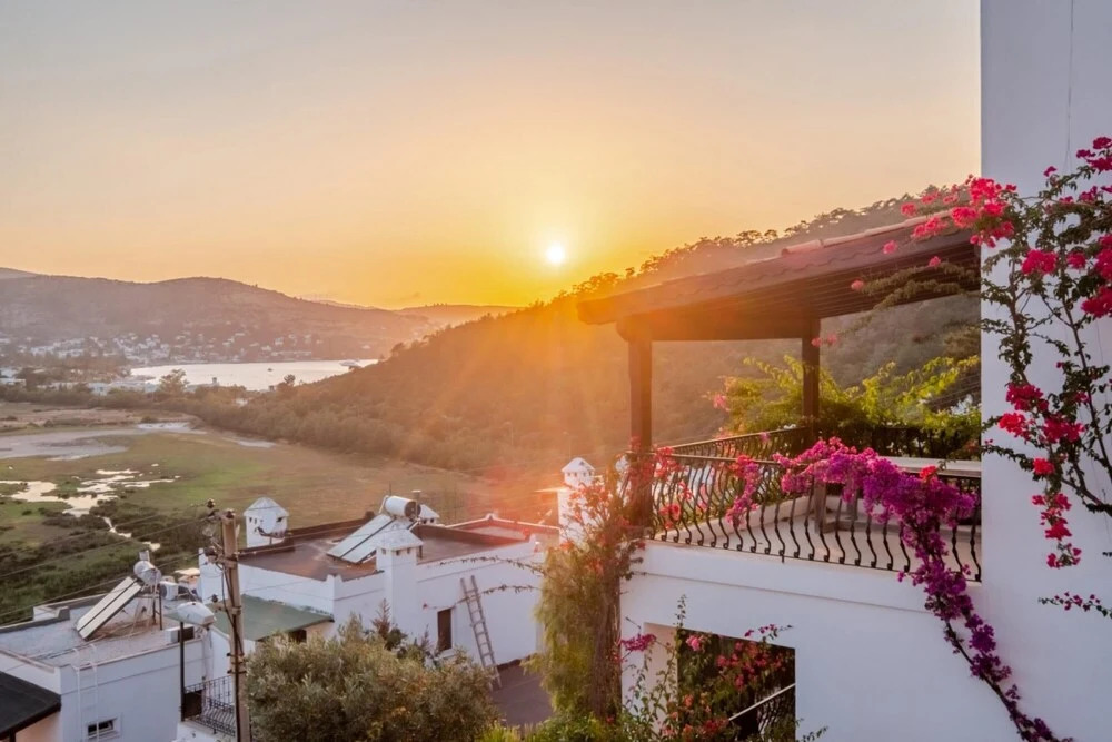 Central House Near Paradise Bay in Bodrum