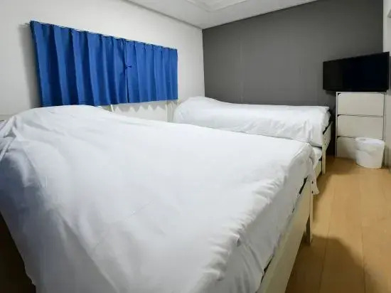 JH Yellow Guest House