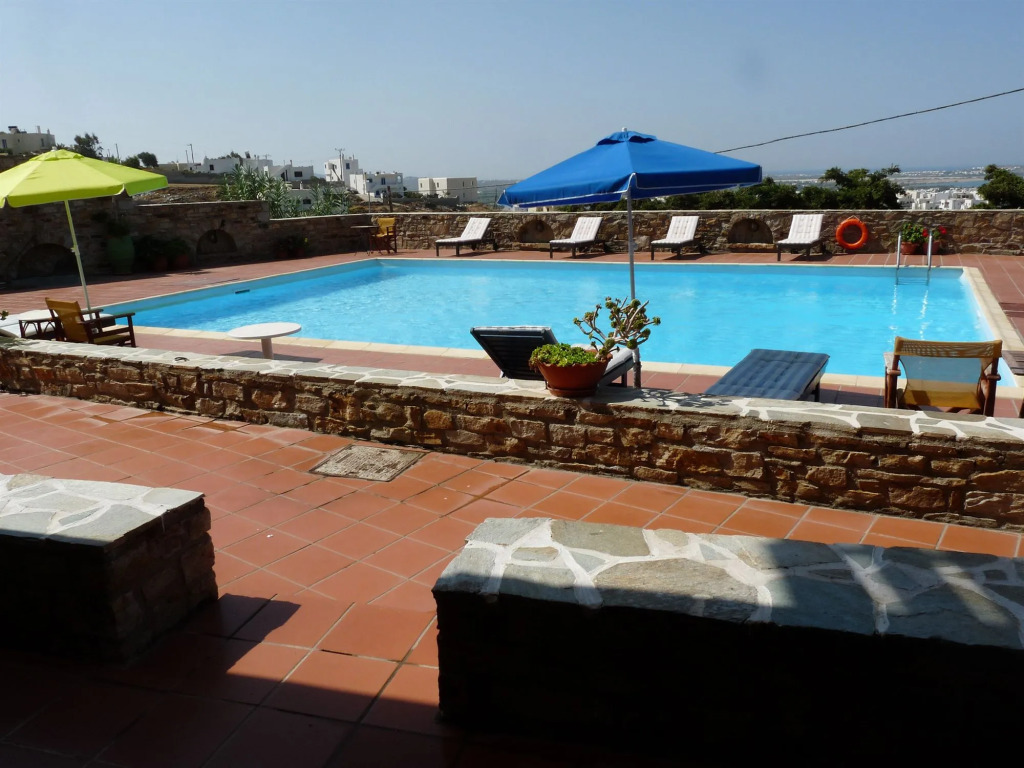 Paradisia Suites