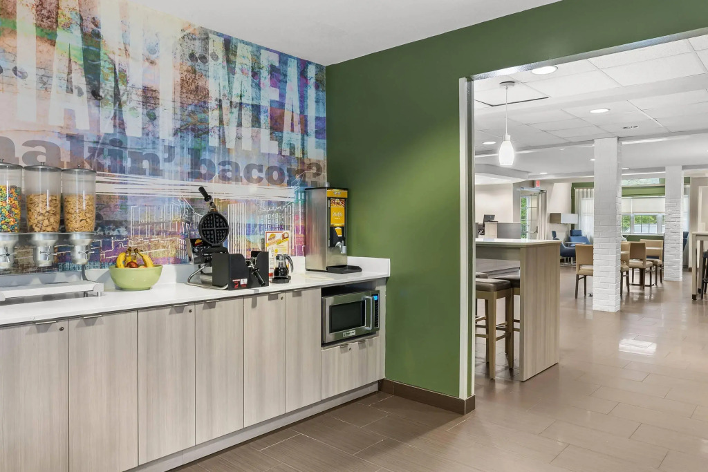Quality Inn & Suites Nashville - Bellevue