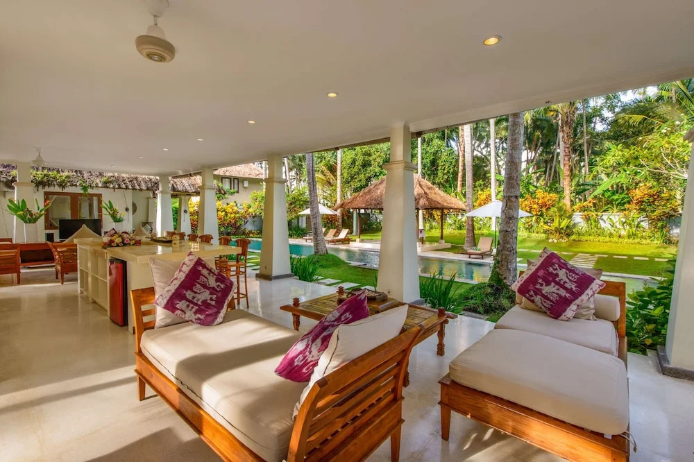 Bali Villa Near the Beach, 2015
