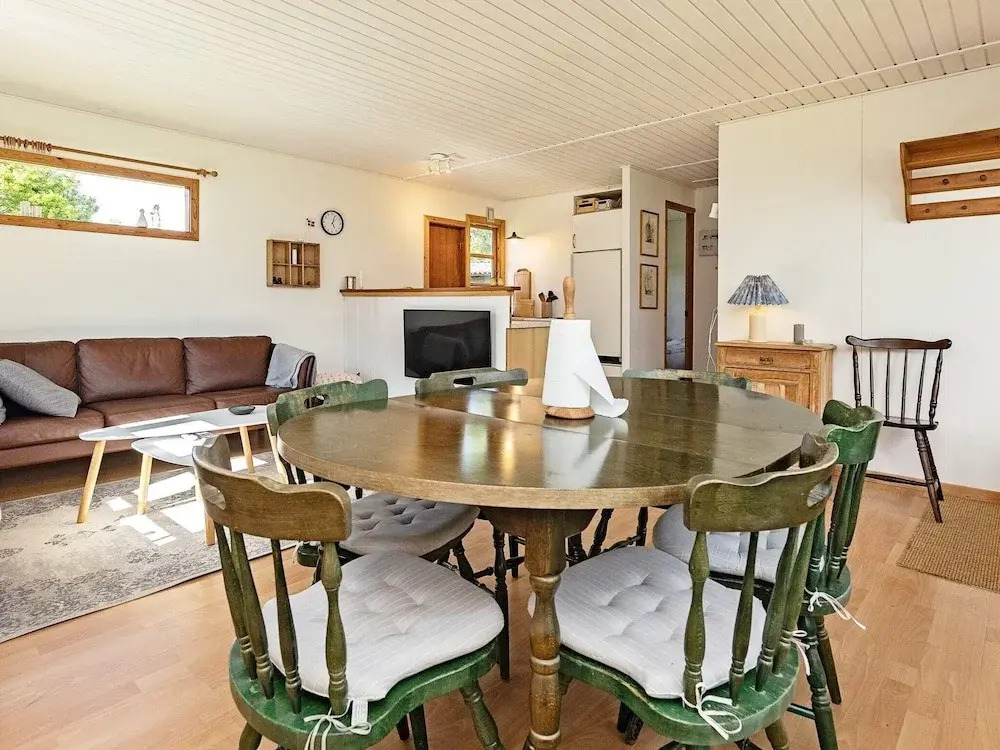 6 Person Holiday Home in Hojslev