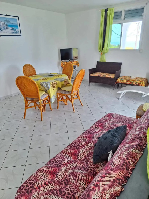 Maison de 3 chambres a Deshaies a 200 m de la plage avec vue sur la mer jardin clos et wifi