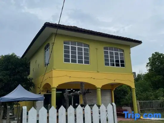 OYO 91250 Roomstay Awie