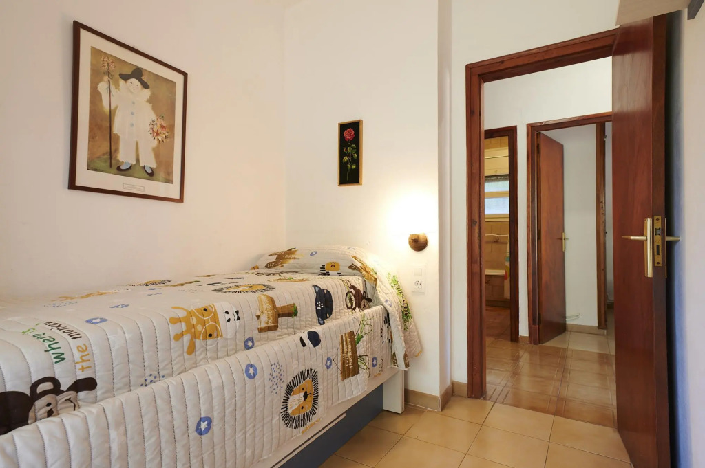 Masso in Llafranc With 3 Bedrooms and 1 Bathrooms
