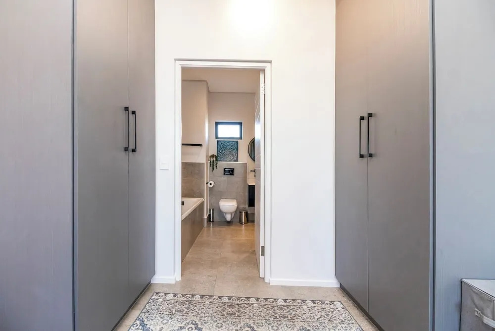 Hyde Park House Apartments