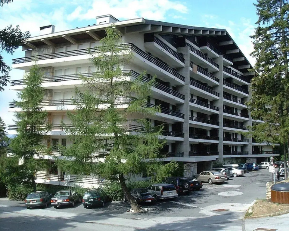 Attractive Apartment in Crans-montana With Sauna
