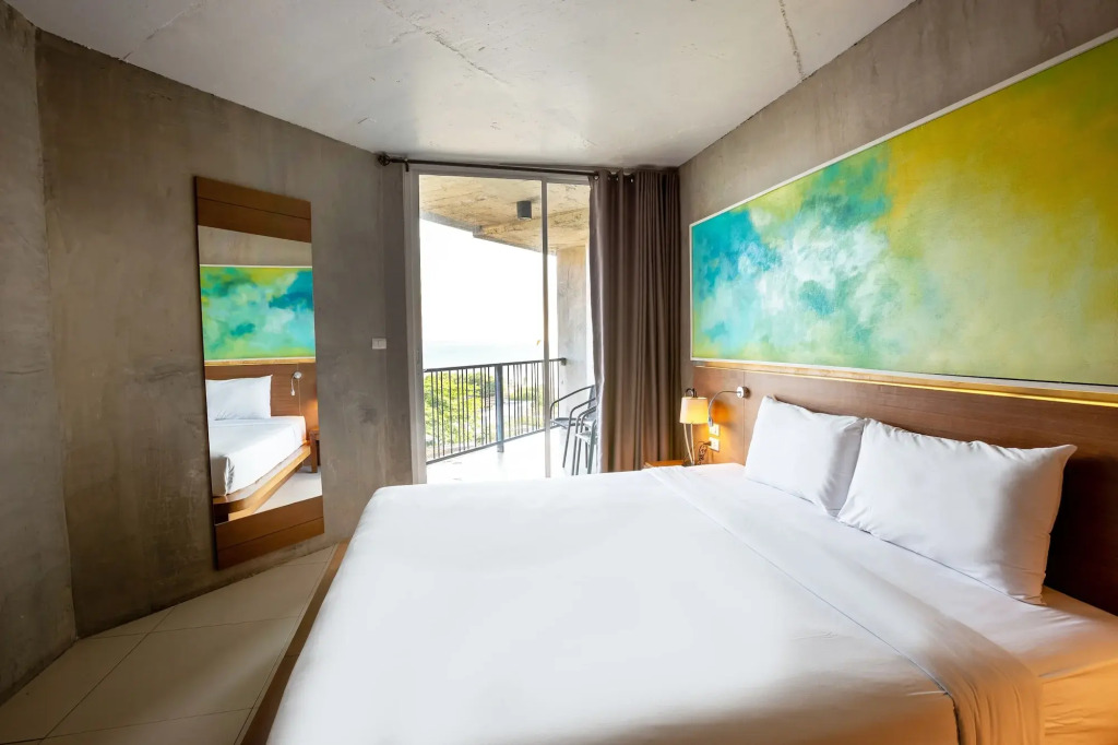 B2 Sea View Pattaya Boutique & Budget Hotel