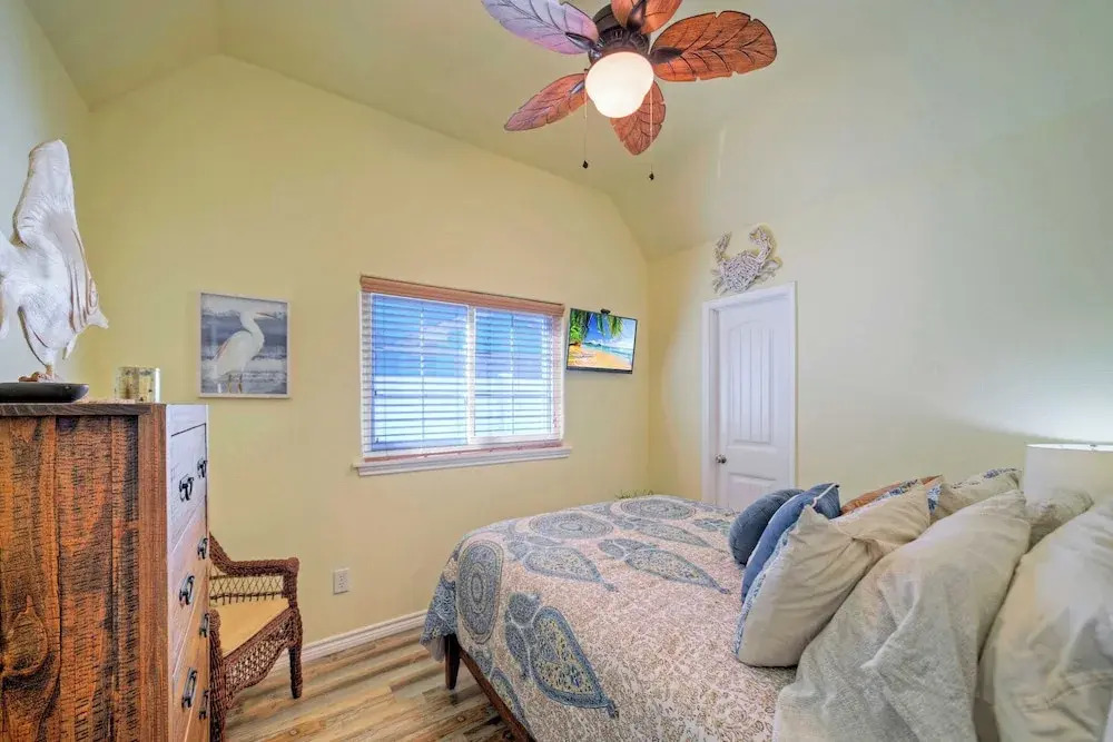 Communal Pool, Beach Gear & Prime Location Near Port Aransas Beaches Salty Seas by Avantstay