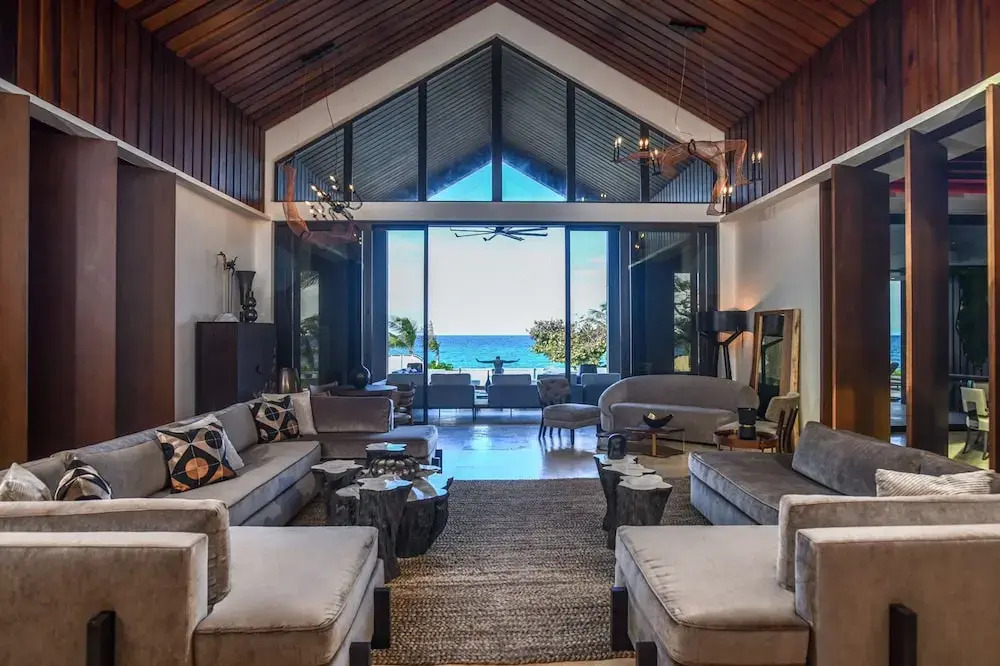 Oceans 8 Villa 6BR