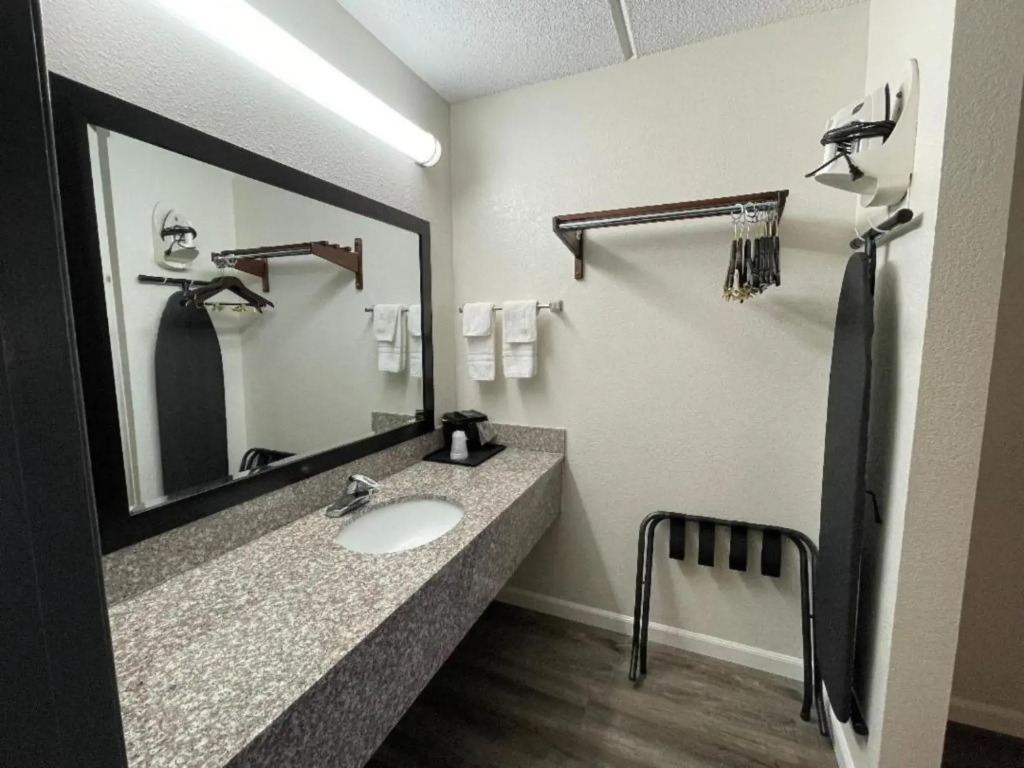 Clarion Pointe Kimball By Choice Hotels