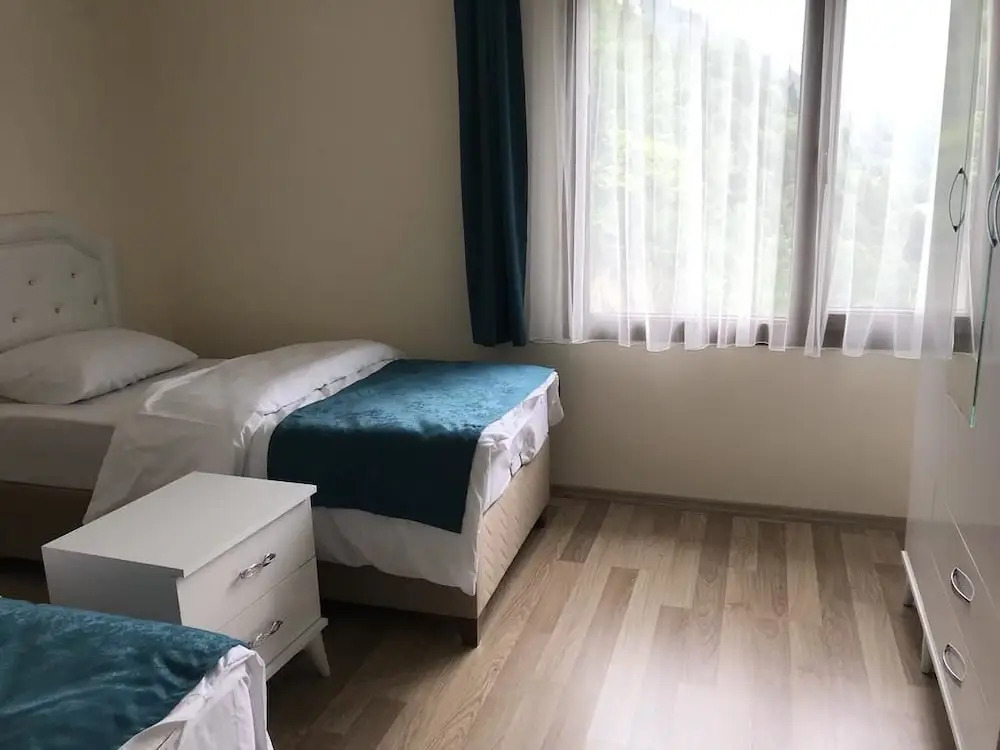 MAVİ KÖŞK UZUNGÖL