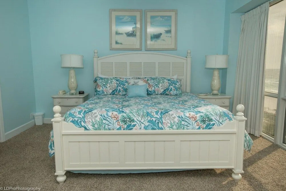 Oceania 607 3 Bedroom Condo by RedAwning