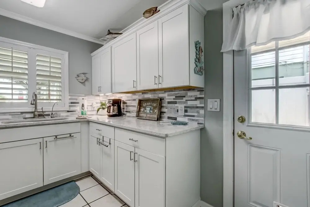 531 Nf 2 Bedroom Home by RedAwning