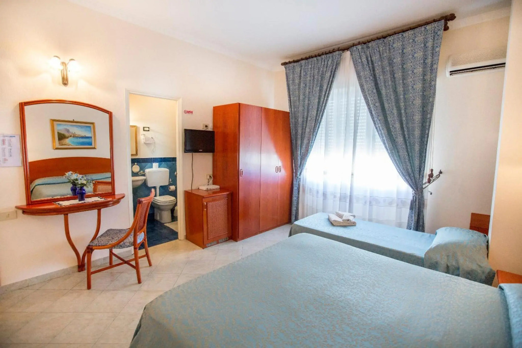 Hotel Mediterraneo