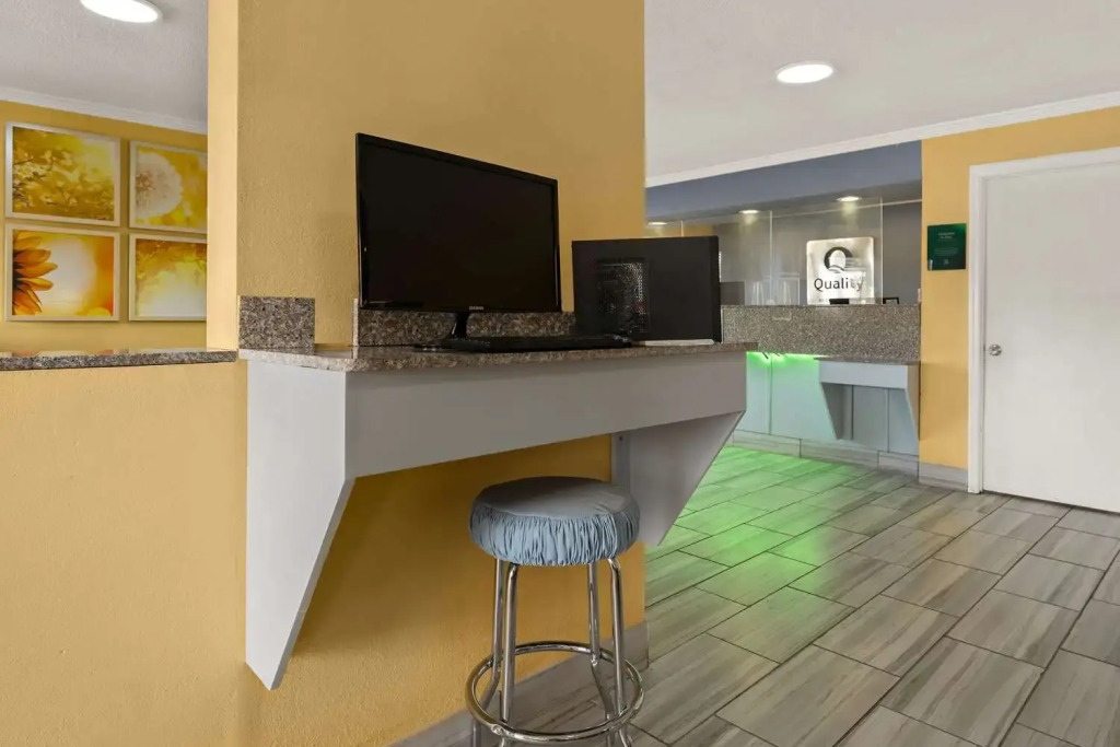 Quality Inn & Suites Dublin