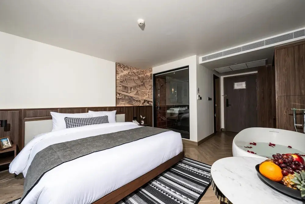 We Hotel Riverfront