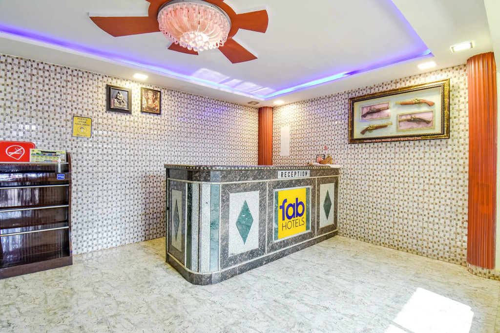 FabHotel Hillview Furnished Stays