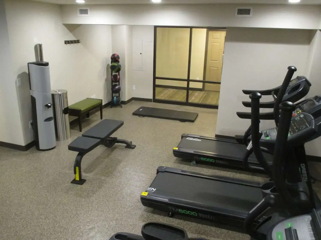 Best Western Harvest Inn & Suites