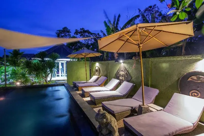 Rickey Villas  Huts