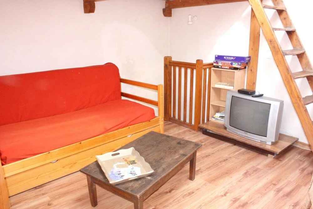 Apartment With 2 Bedrooms in Embrun, With Wifi - 2 km From the Beach