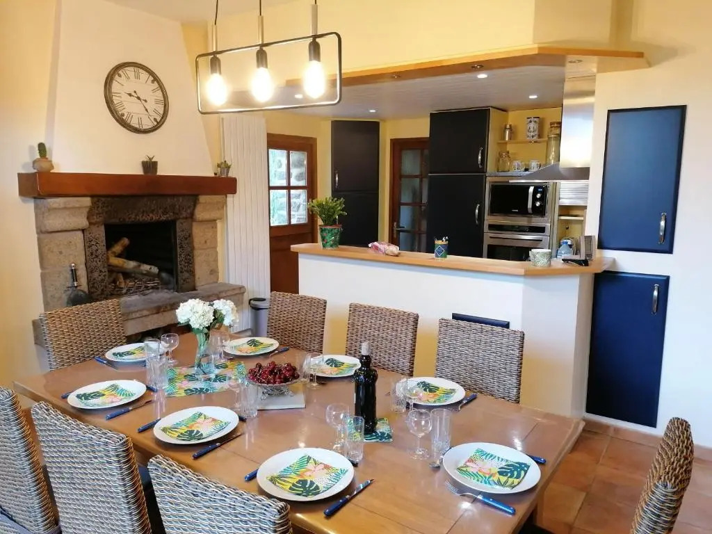 Gite Brécé, 5 pièces, 8 personnes - FR-1-600-159