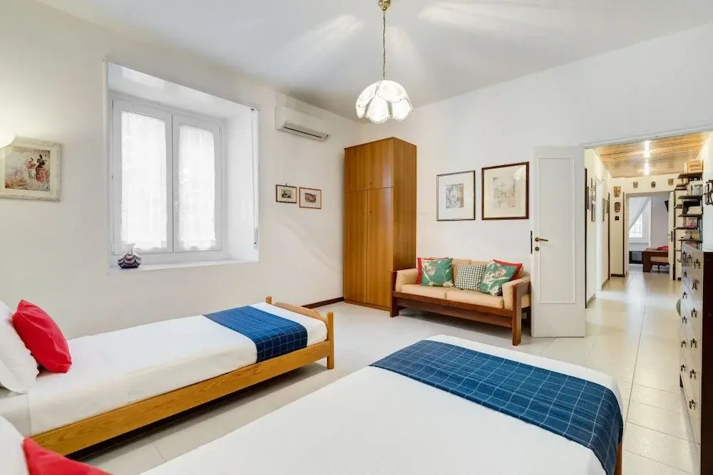 Nice and Bright 2 Beds Flat Near San Giovanni