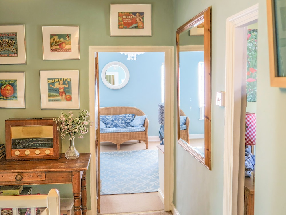 Craft Cottage