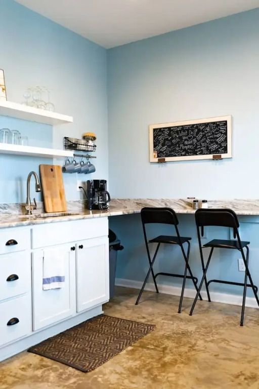 Clean & Serene House Studio - easy onoff I-40