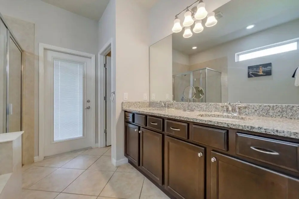 A Giant Themed Resort Villa Minutes From Disney! 8 Bedroom Home by Redawning