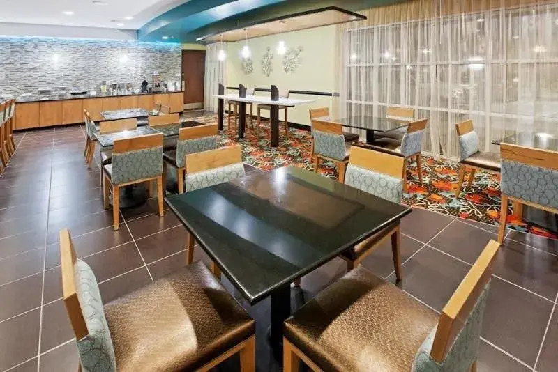 La Quinta by Wyndham Tulsa - Catoosa