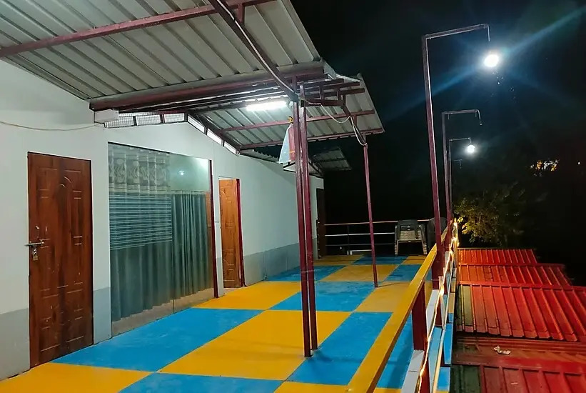 Gumakkar'S Cottage