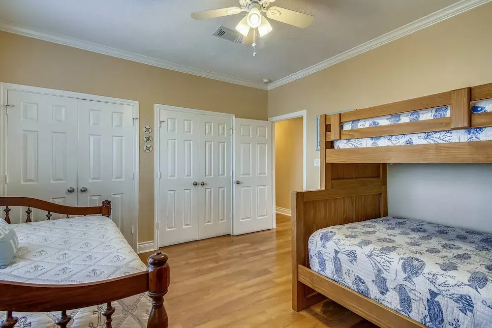 Beachfront Melody 4 Bedroom Home