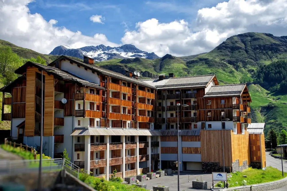 Stay in the Ecrins National Park