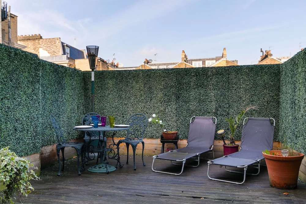 Exclusive Balcony Relax 2 bed Hyde Park Living