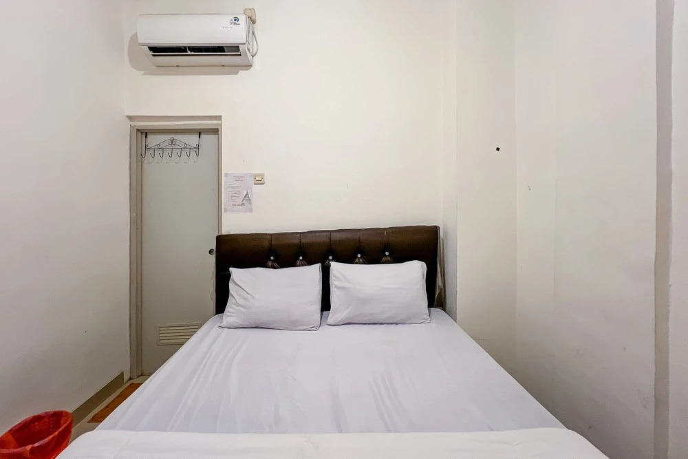 JJ House Mitra RedDoorz