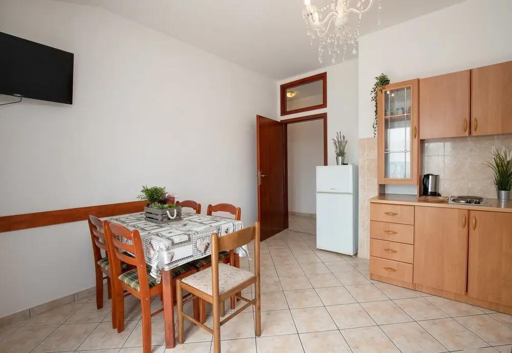 Beachfront Apartment Gaj 8