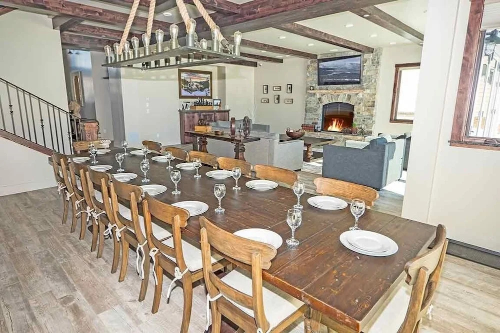 296 Beach Drive 7 Bedroom Home