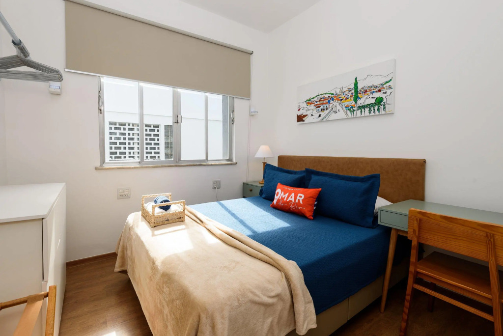 Amplo Apartamento Decorado Em Ipanema | Bt 185/401