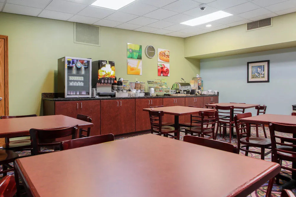 Quality Inn and Suites Beaver Dam