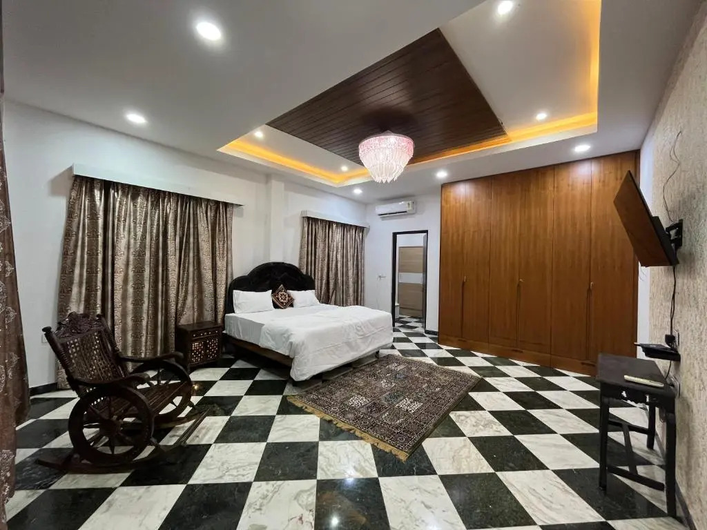 Vaaidehi Premium Stay