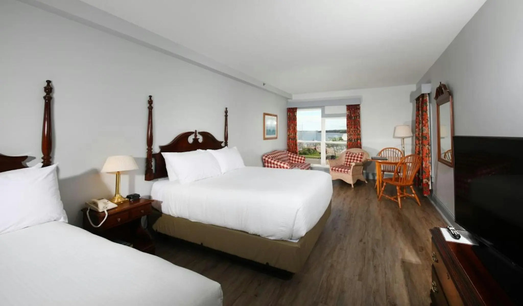 The Loyalist Country Inn & Conference Centre