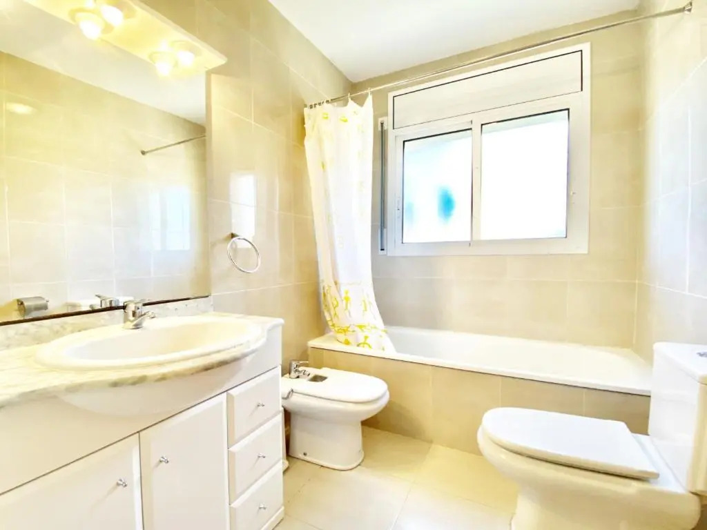 Villa Avondale 3bedroom villa with air-conditioning & private swimming pool