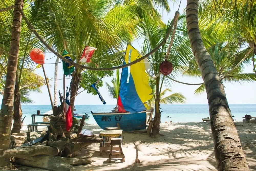 Isla Providencia, Oceanfront, Last Authentic Caribbean Treasure, Entire Home, Featured in Financial Times, Conde Nast, Architectural Digest, Vogue