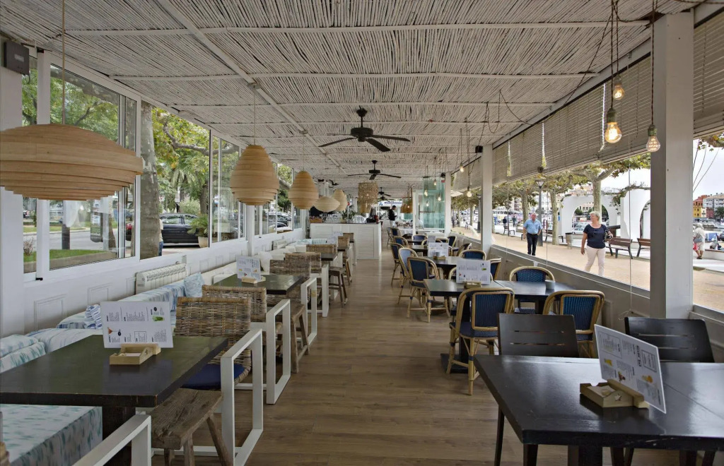 Hotel Trias