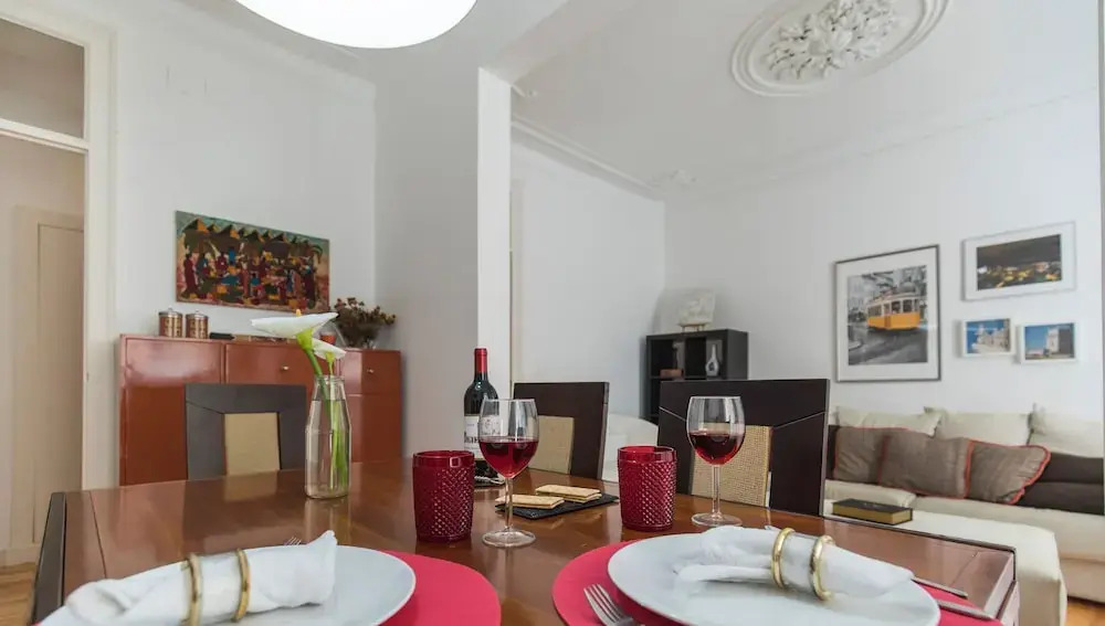 Checkincheckout - Santos Flat With Cozy Yard