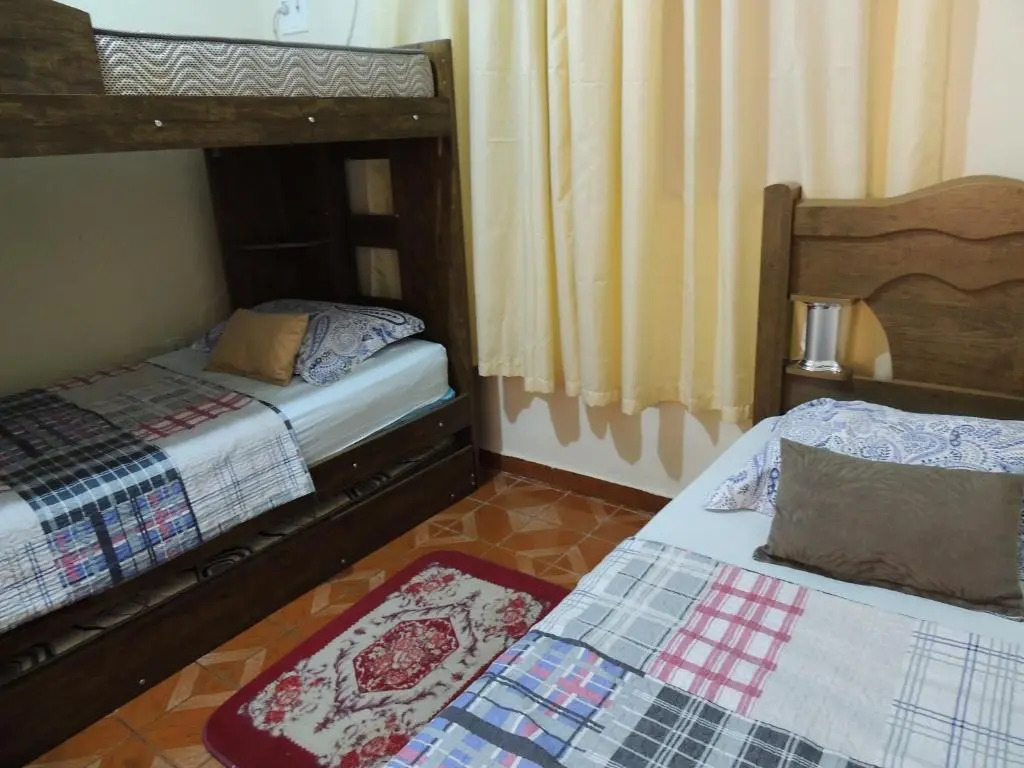 Quartos Em Casa In Caxias da Paraíso